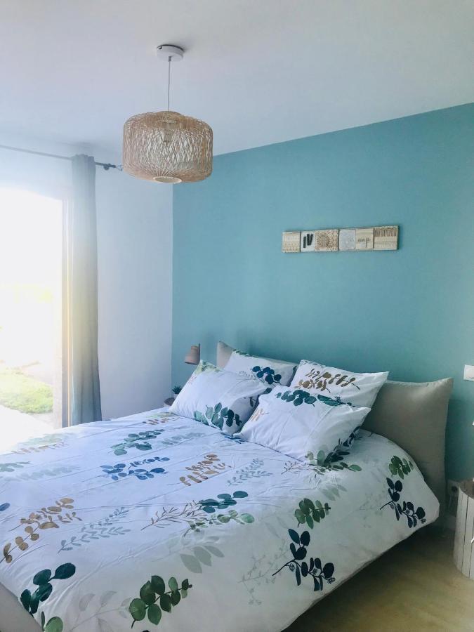La Chapelle-Caro Au Petit Bonheur De Claire Et Jo B&B 외부 사진